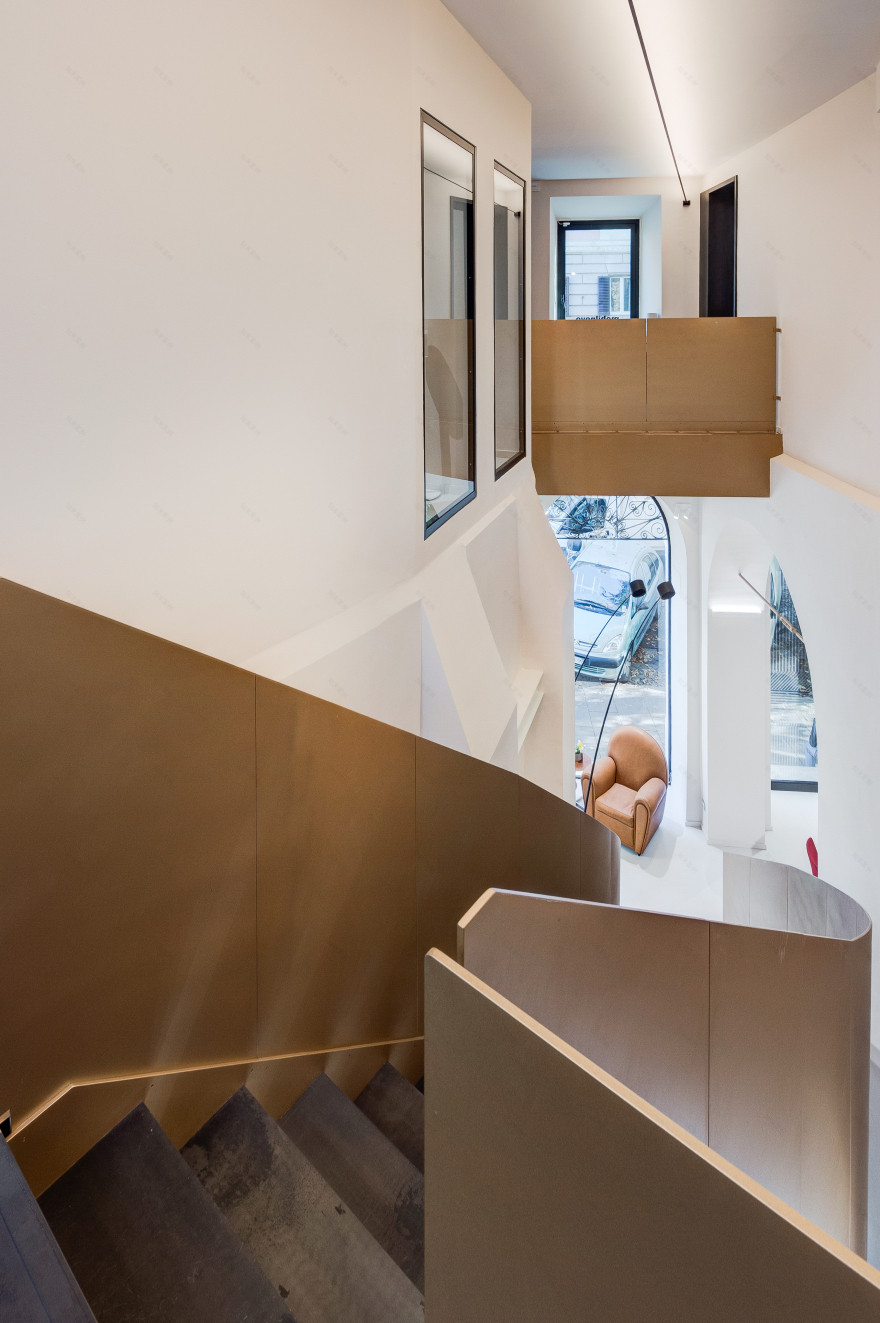 波尔特罗纳·弗劳展厅-21