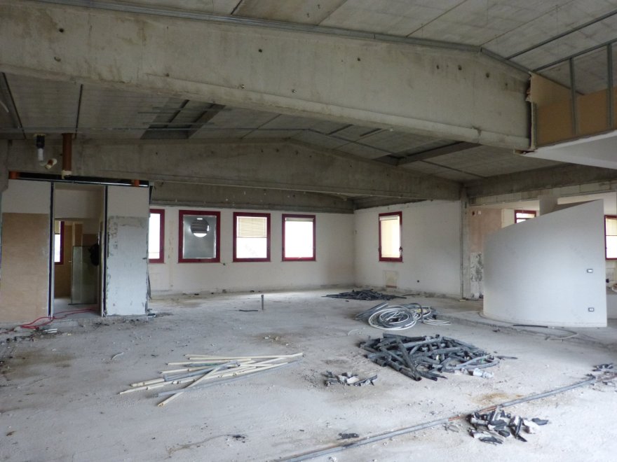 翻新改造,打造创意共享办公空间-1