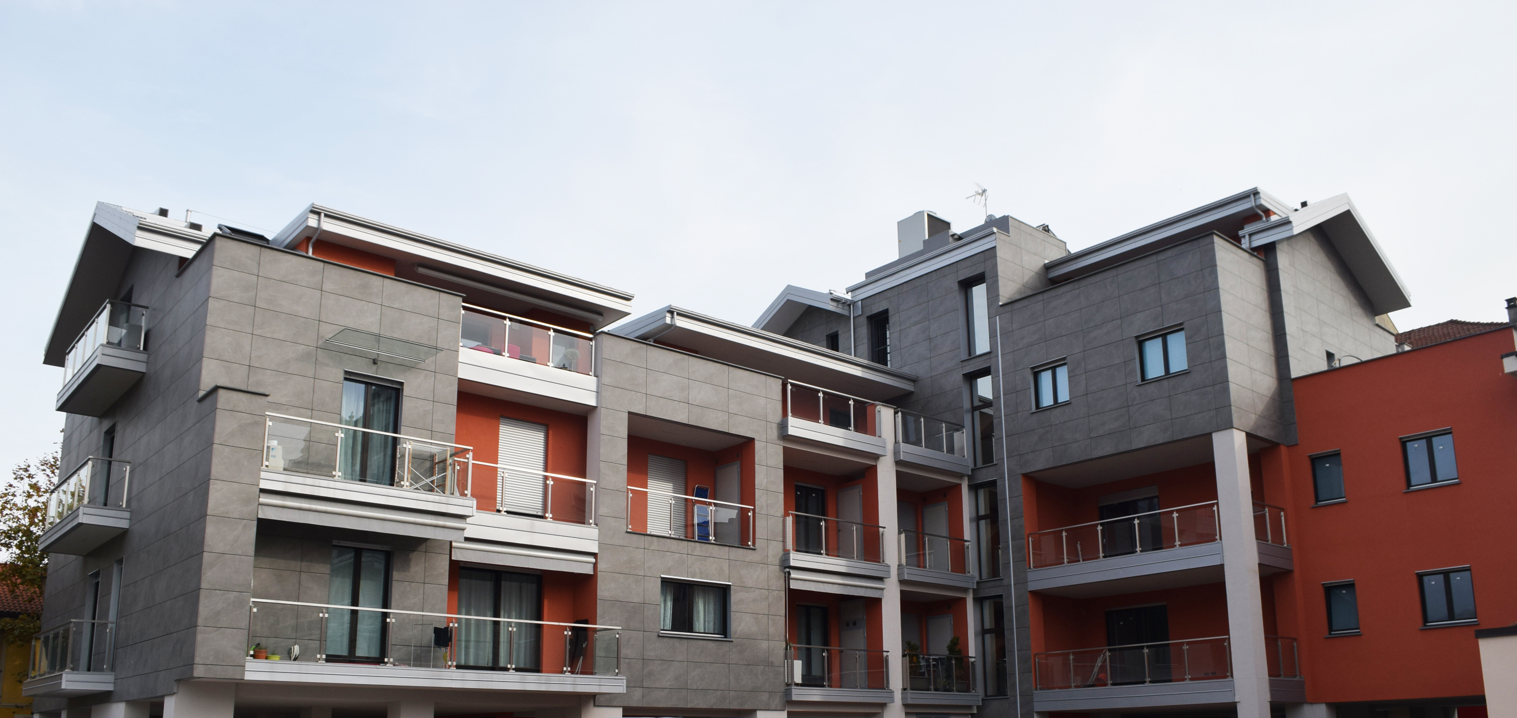 现代公寓建筑的优雅与舒适融合-0