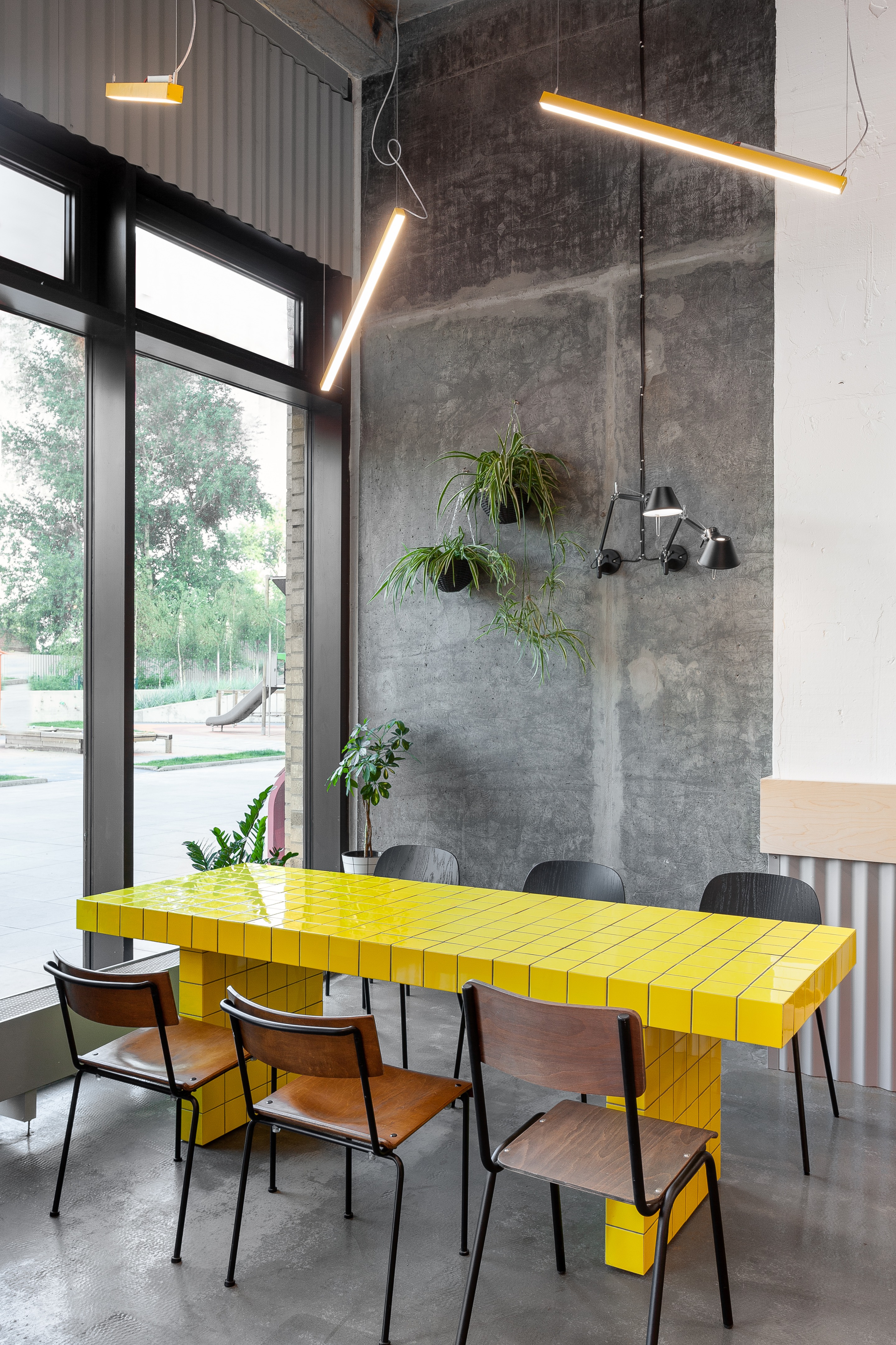 莫斯科住宅区「Savelovsky City」咖啡店，设计师以简约风格打造温馨空间-19