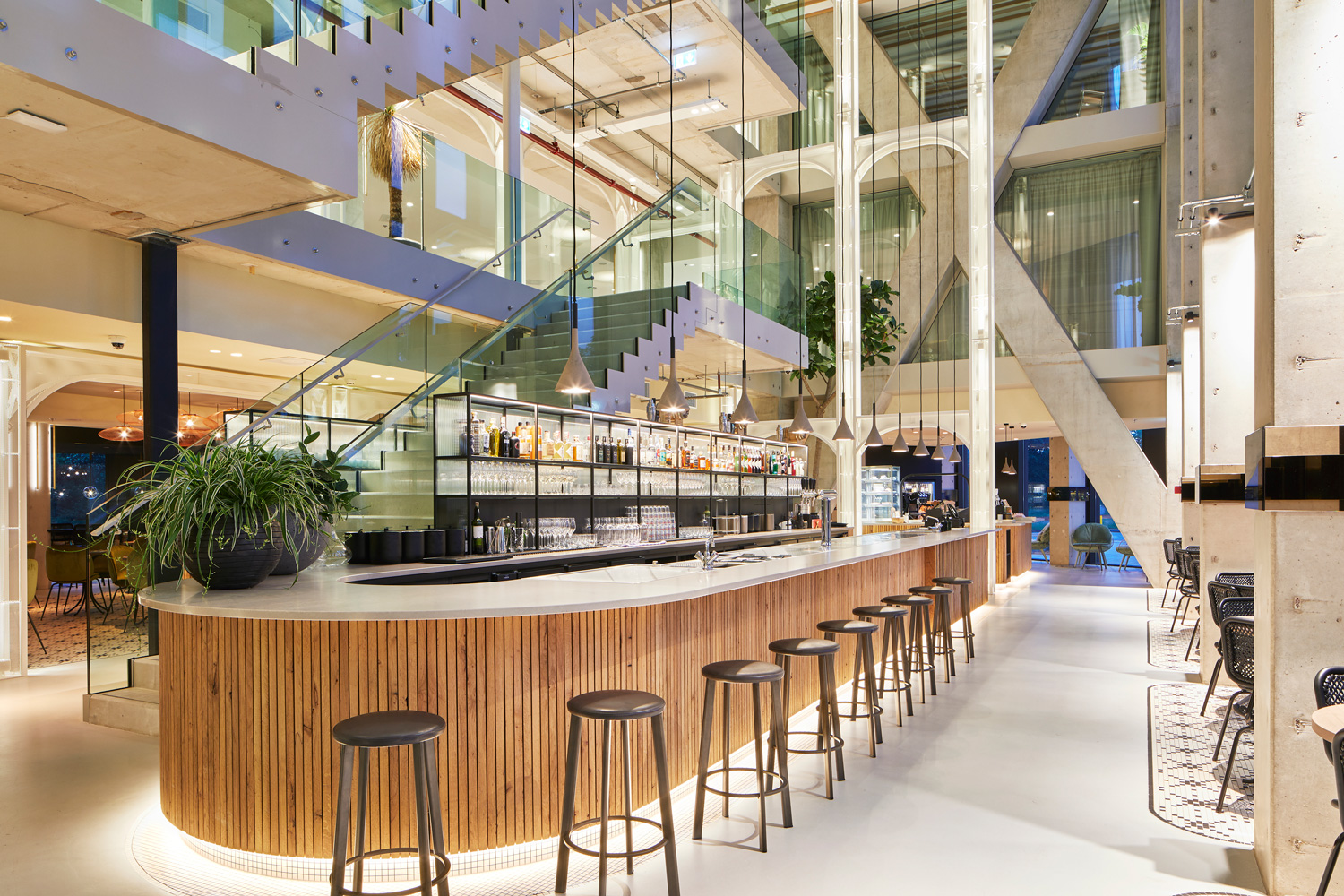 QO Amsterdam 酒店 | 世界首个 LEED Platinum 四星酒店，绿色环保设计典范-5