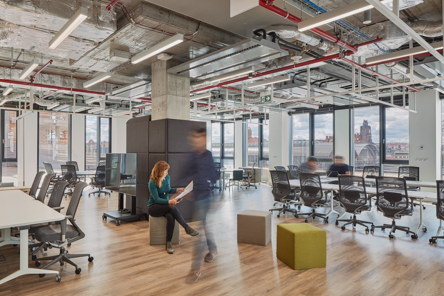 Deloitte Prague 办公室的“生活景观”设计-13