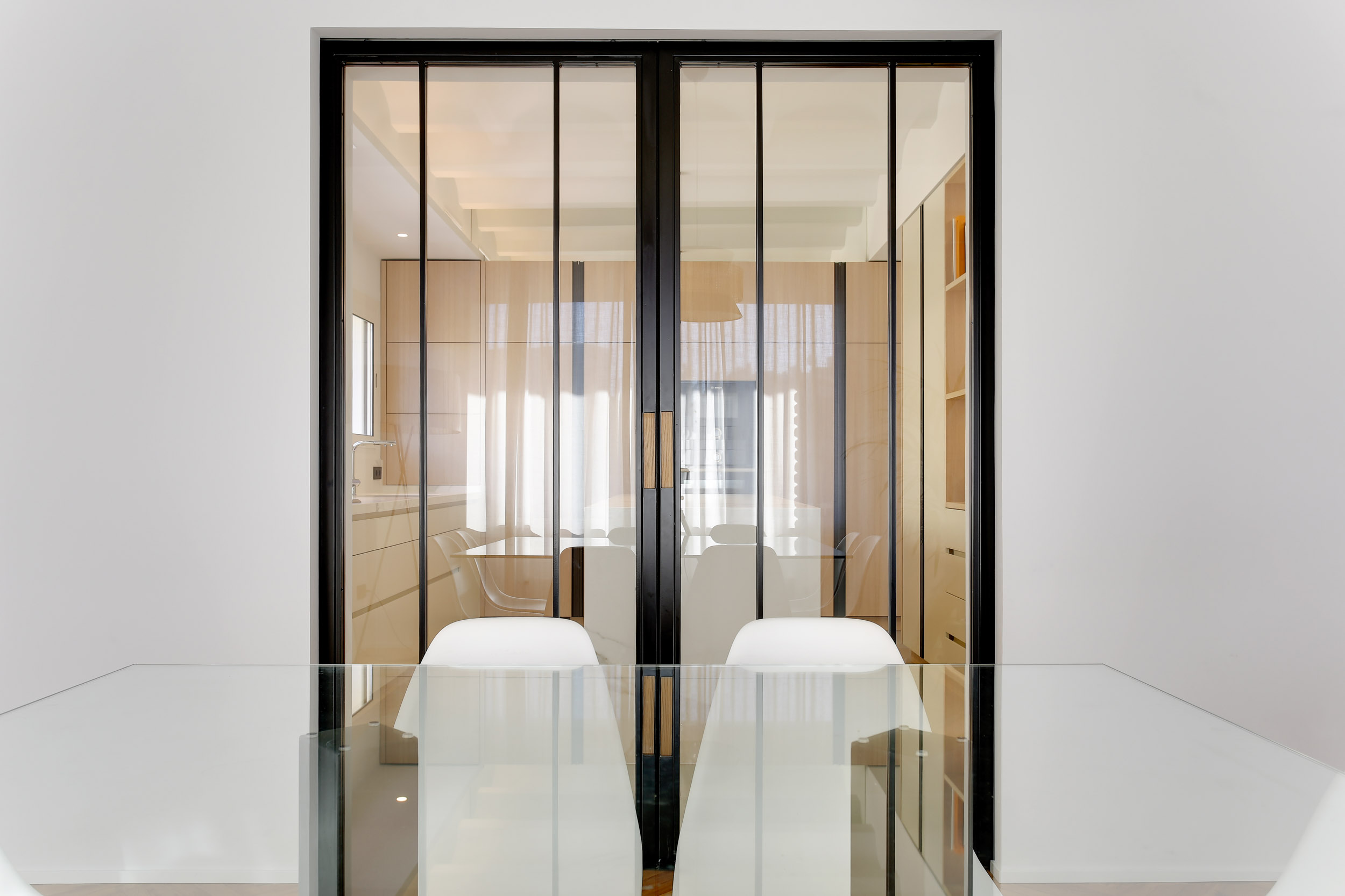 优雅的西班牙风 · LUV Studio 的现代厨房设计-5