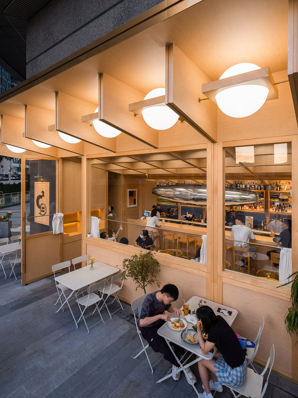浮廊C2 Cafe &  Bar咖啡厅，深圳/专门为年轻人打造的“空中楼阁”-54