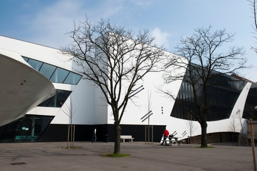 历史与现代共融的校园设计-22