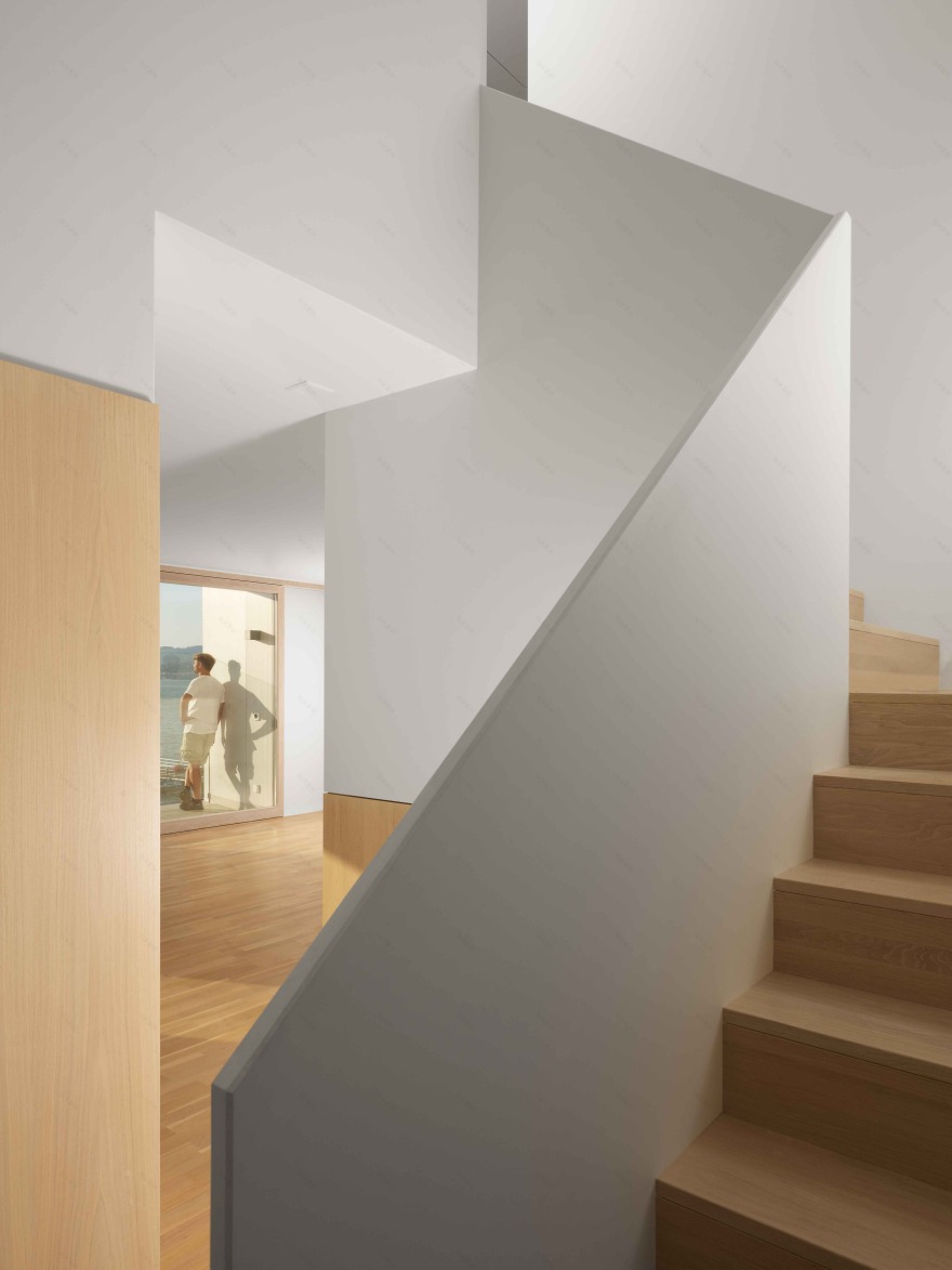 日内瓦湖畔的多功能建筑公寓与餐厅设计-4