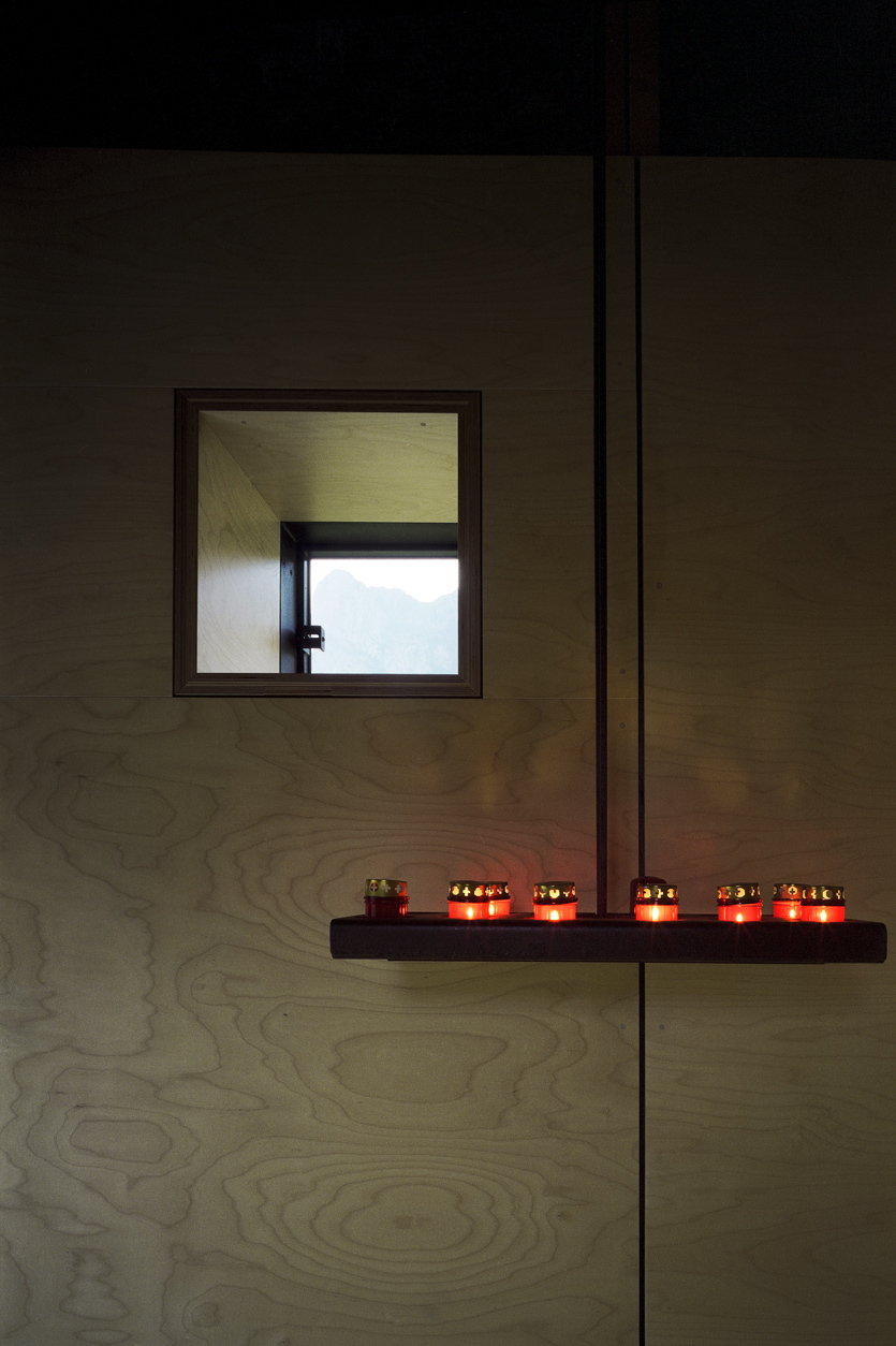 蒂马乌历史公墓的修复·克利尤利斯-14