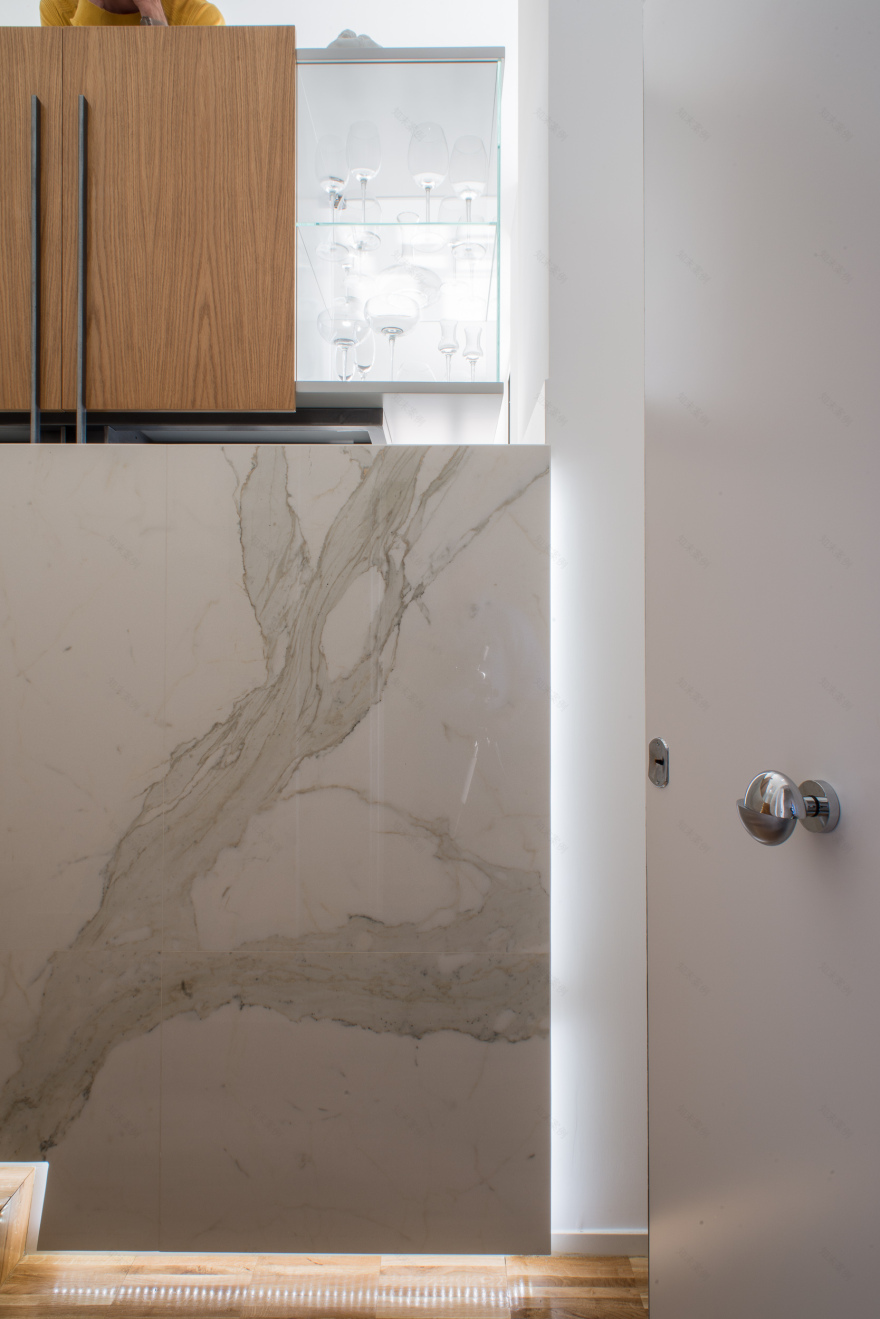 意外的别墅翻新,打造独特家庭住宅-1