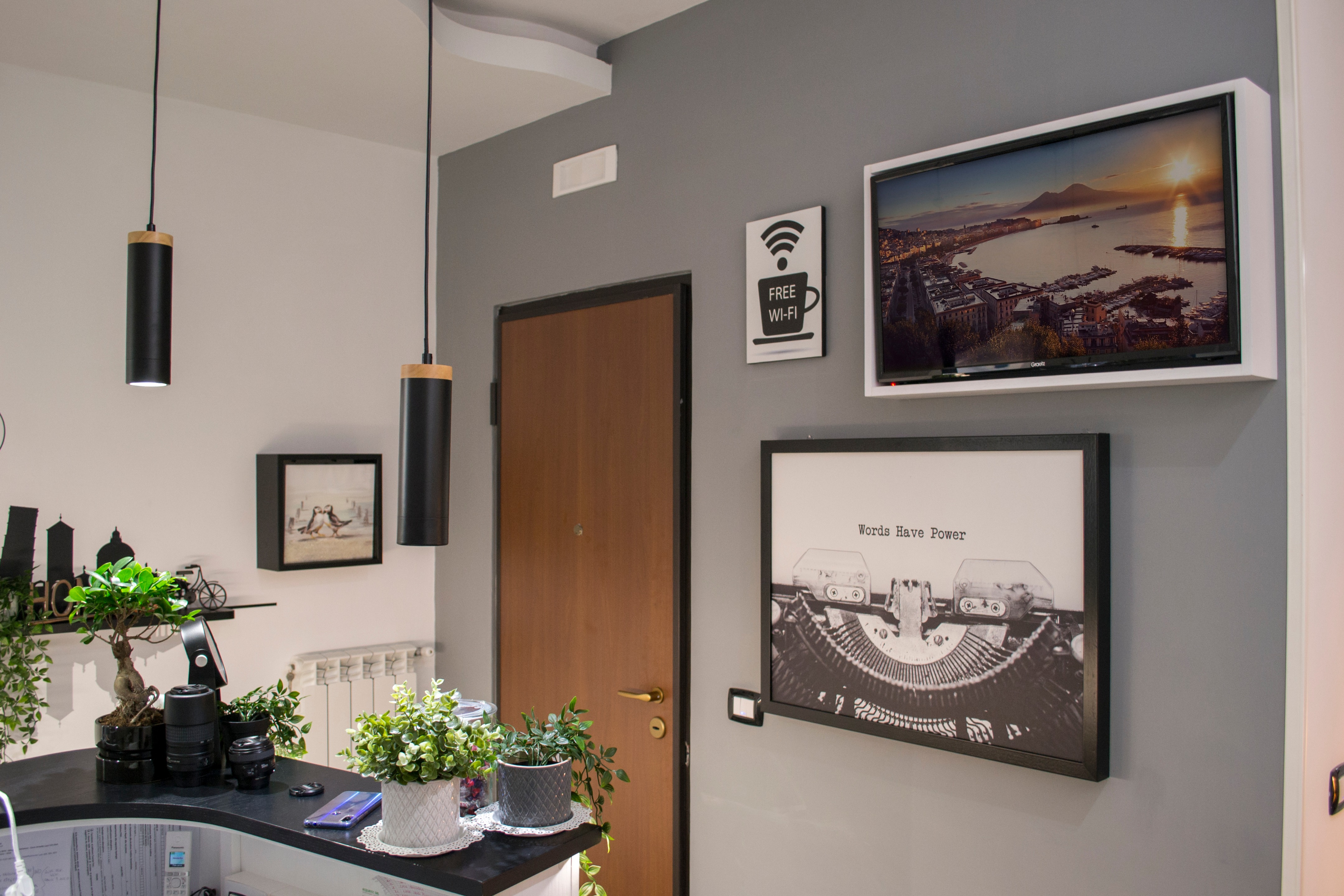 低成本打造独特灵魂的 Naples B&B-12