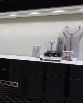 Rebecca Store 设计