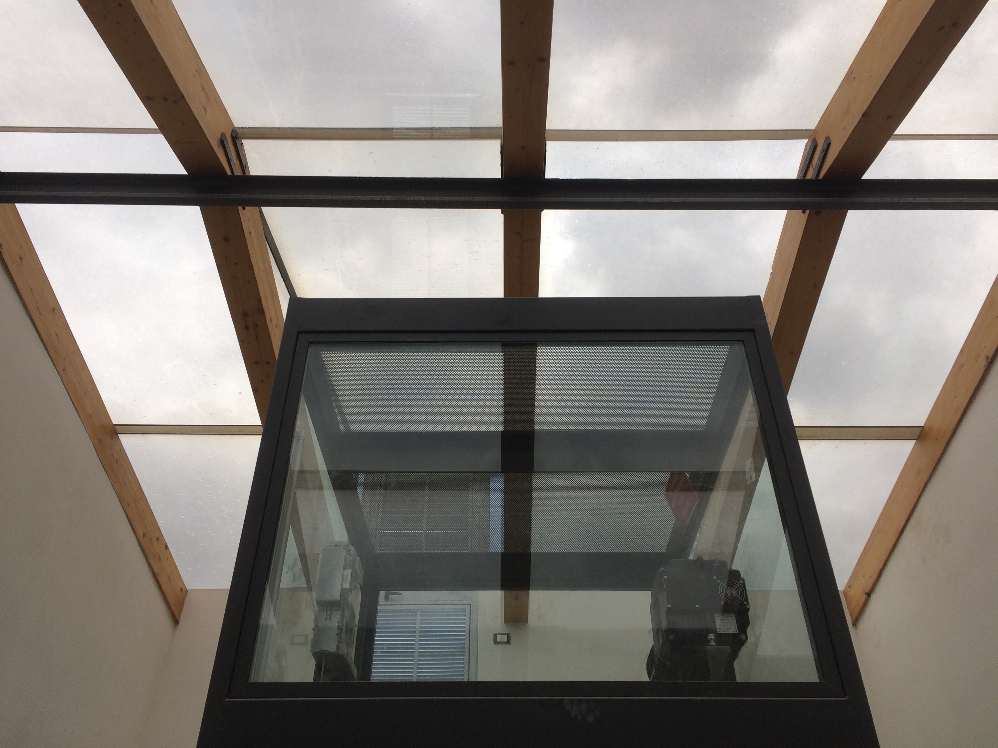 历史与现代交融的“第十三受害者广场”建筑改造-25