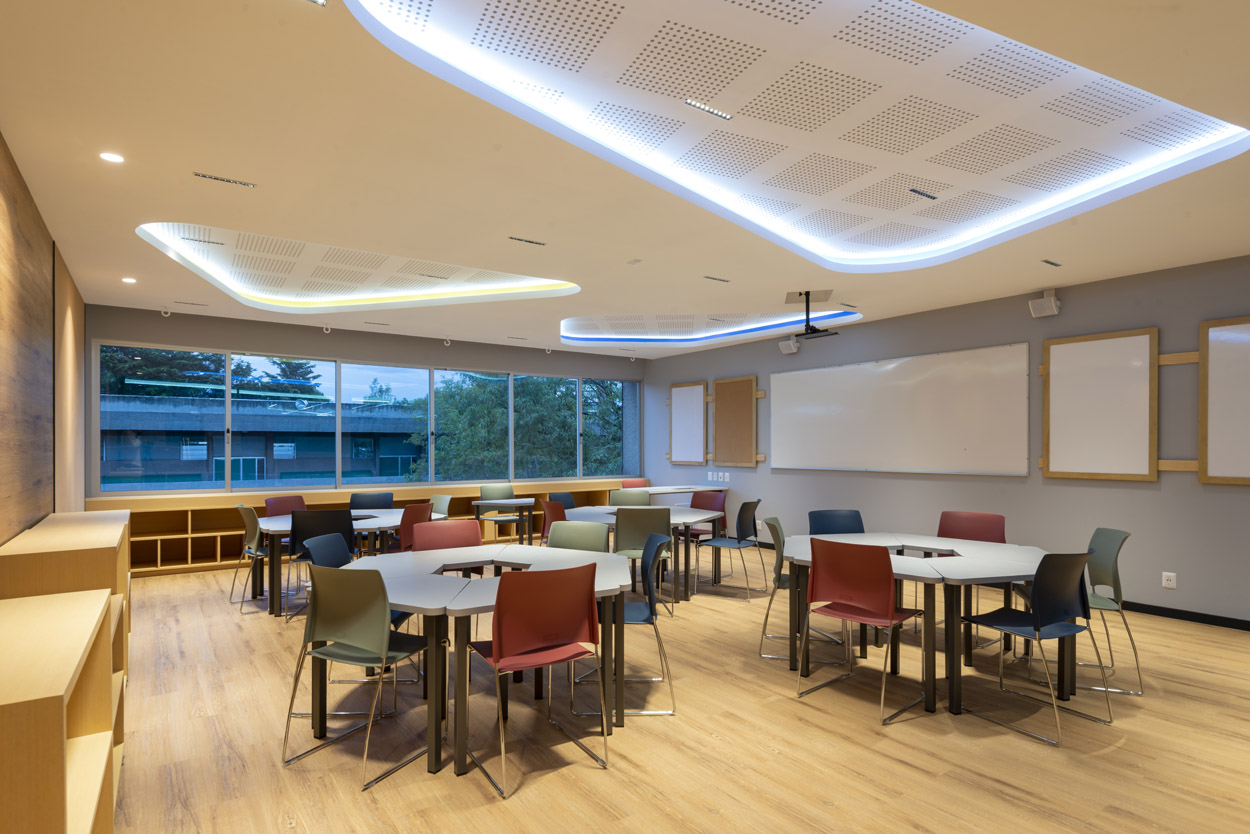 ARCO Arquitectura Contemporánea丨小学丨CimOrt Salones de Primaria-0