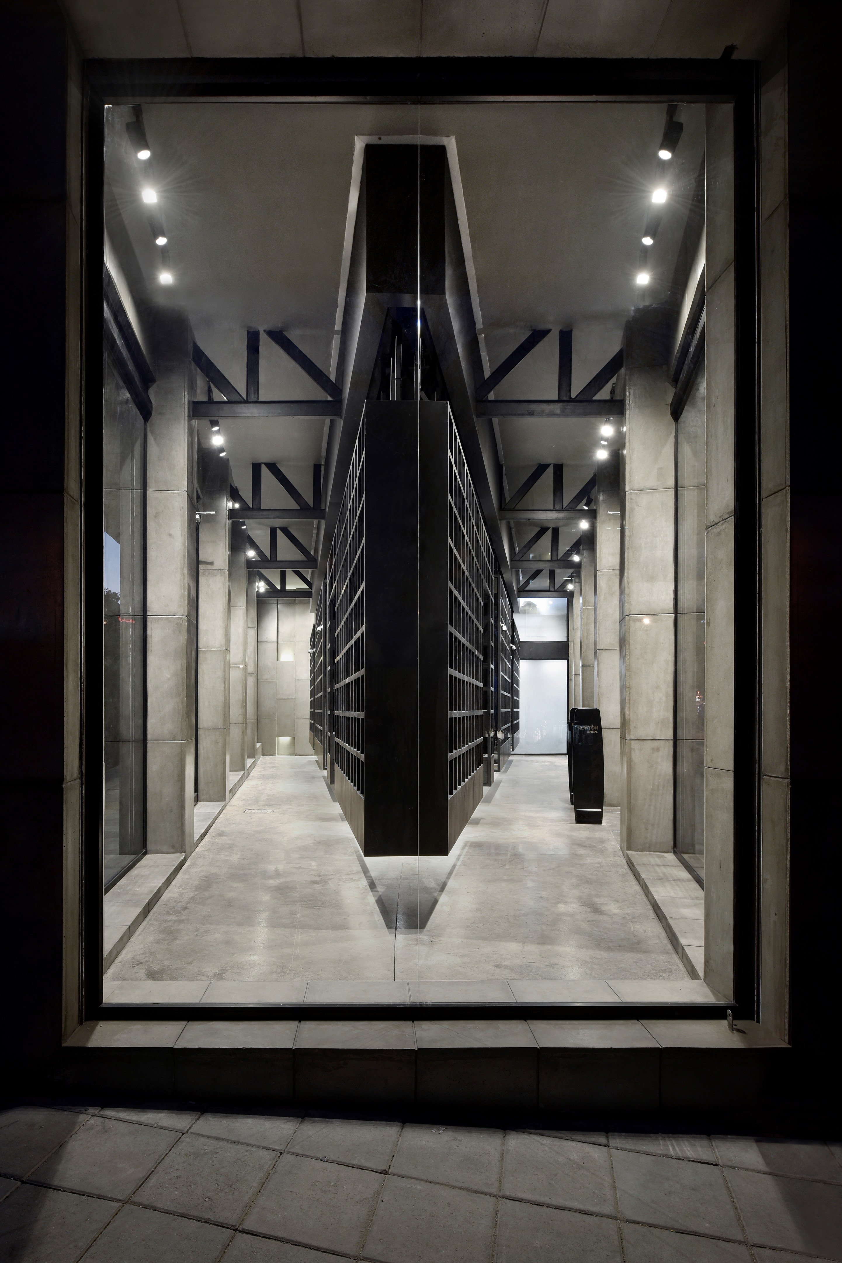 牛顿眼镜画廊丨Moein Nikaeen,Babak Nasirabadi-14