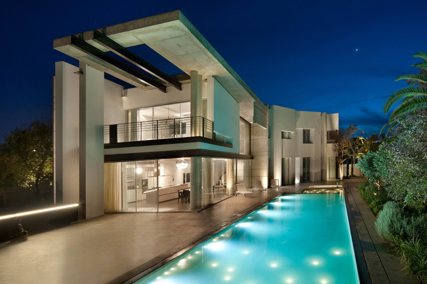 Dunsky Architects 打造的“虾屋”别墅设计,融入地中海景观-10