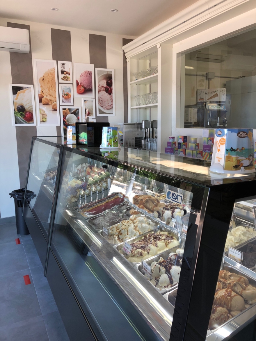 意大利海滨 Gelateria Ipanema 咖啡馆,现代与古典的完美融合-7