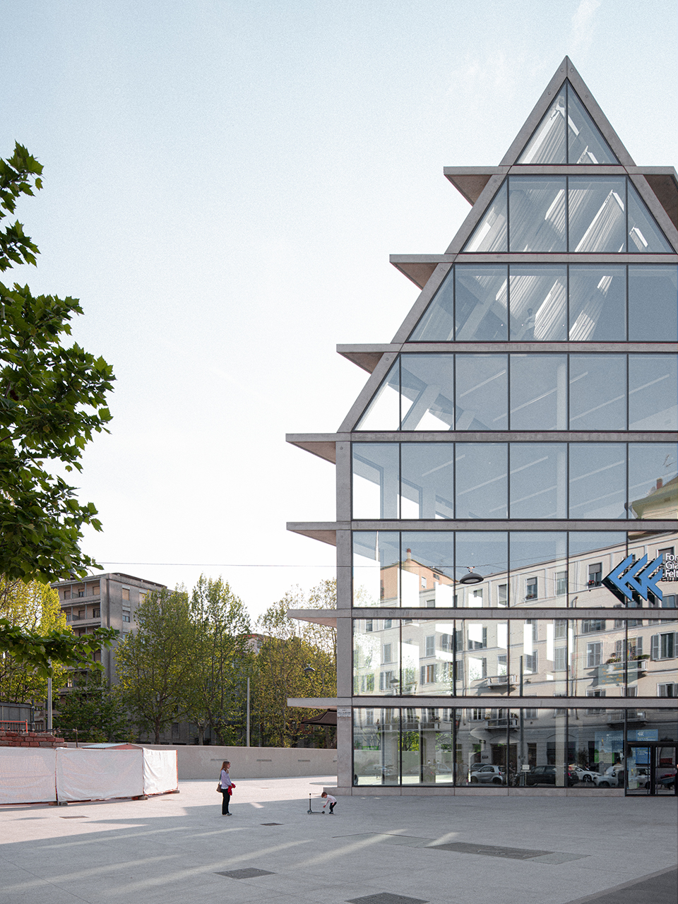 Feltrinelli Porta Volta 基金会总部丨意大利米兰丨赫尔佐格与德梅隆建筑事务所-4