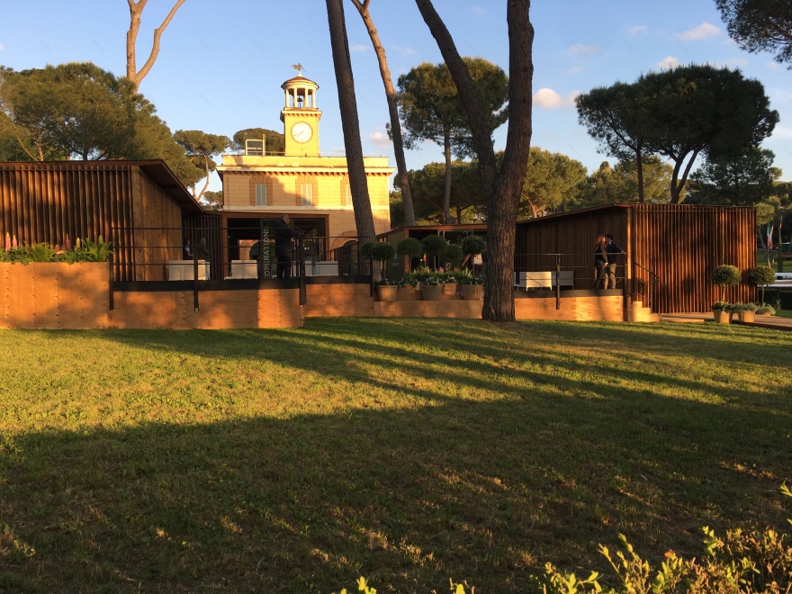 87 度锡耶纳广场马术竞赛-8