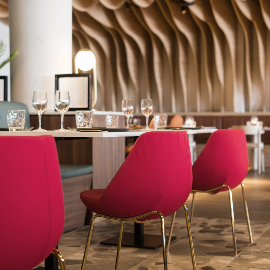 龙之幻想 · estudi{H}ac 打造西餐厅的千禧年传奇-8