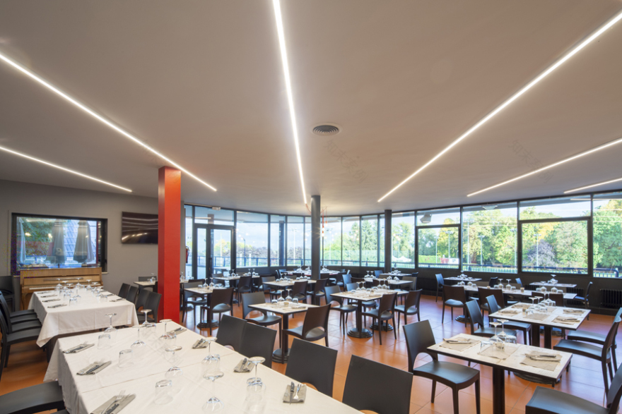 重塑乡村俱乐部餐厅 | Ai Beati 的室内设计之旅-5