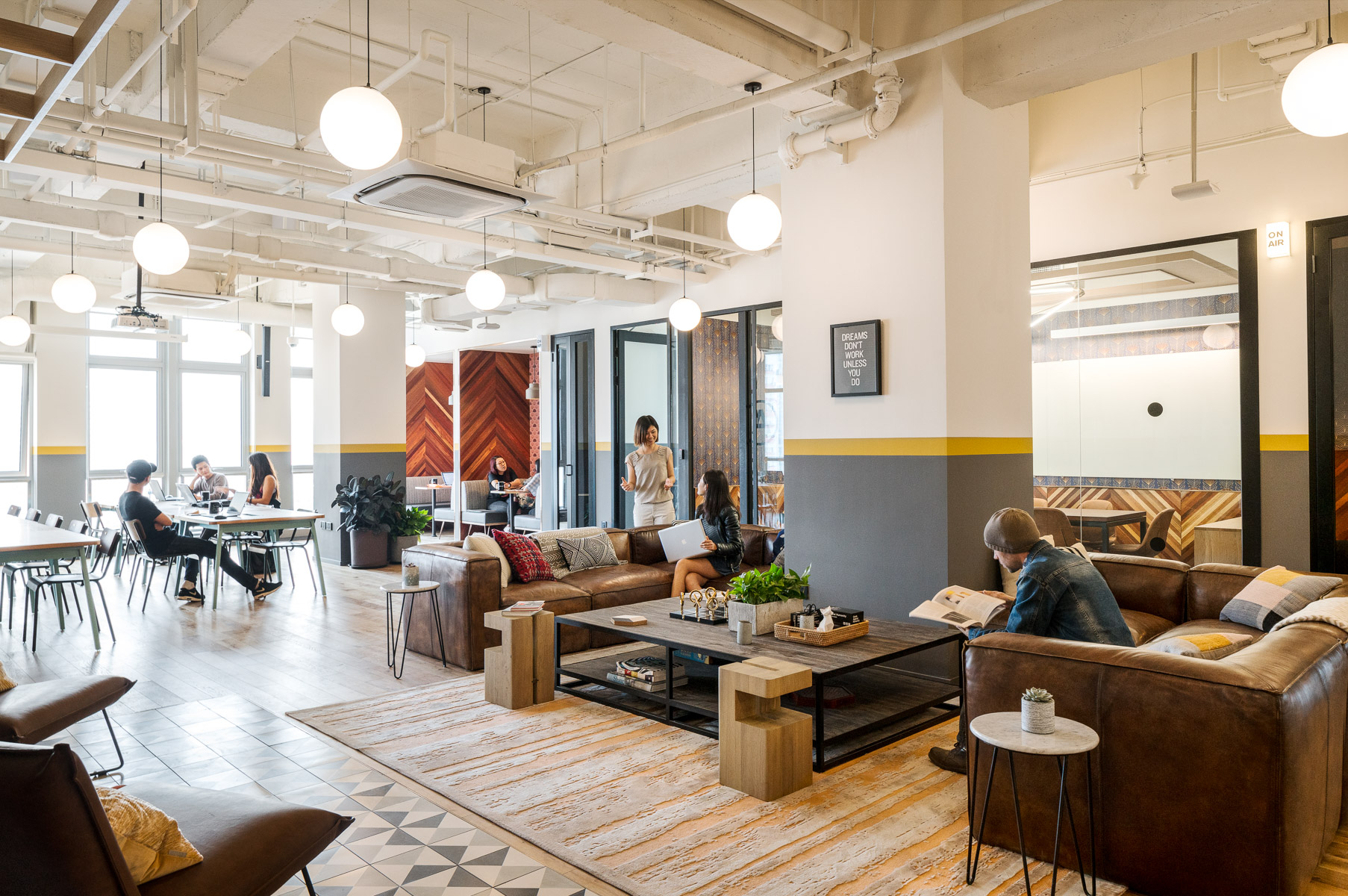 WeWork 上海云南路办公空间设计-4