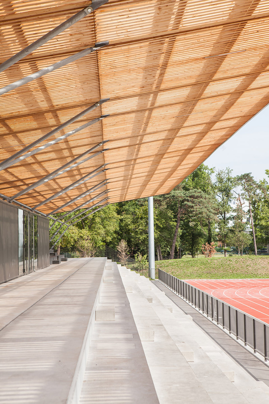 法国枫丹白露体育场看台 | 树状立柱营造开阔空间-28