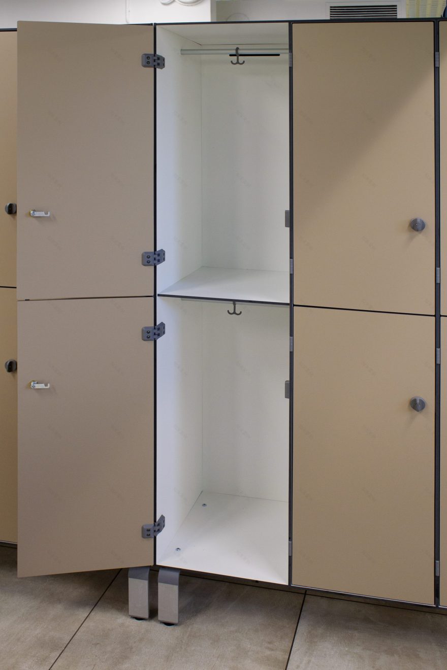 公共泳池 cesenatico 改造 | Ges Group 打造全新更衣室-11