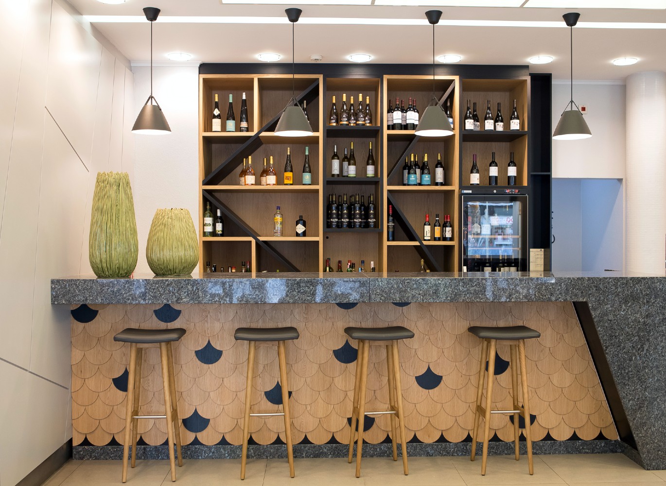 自然灵感餐厅翻新,呈现海洋风情-0