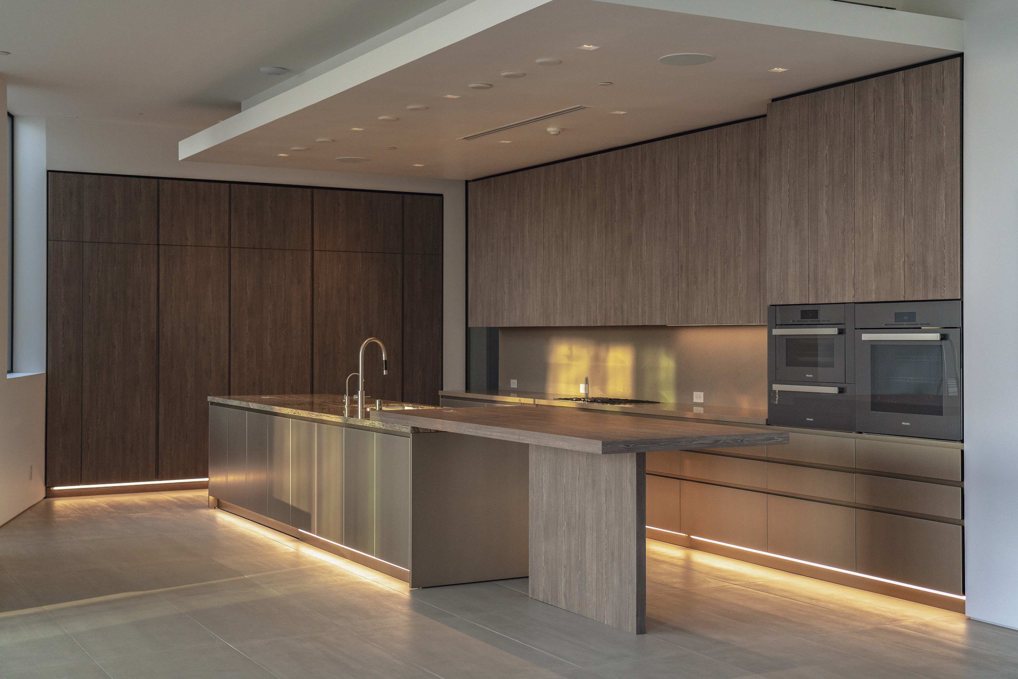 洛杉矶自然景观融入室内设计典范丨美国洛杉矶-0