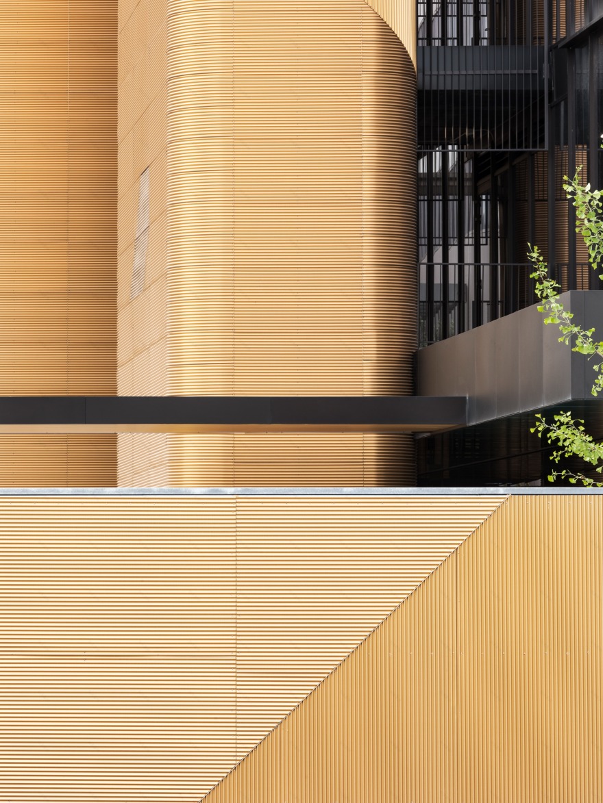 米兰 Scandurra Studio Sarca 235 办公建筑,诠释现代办公空间新定义-16