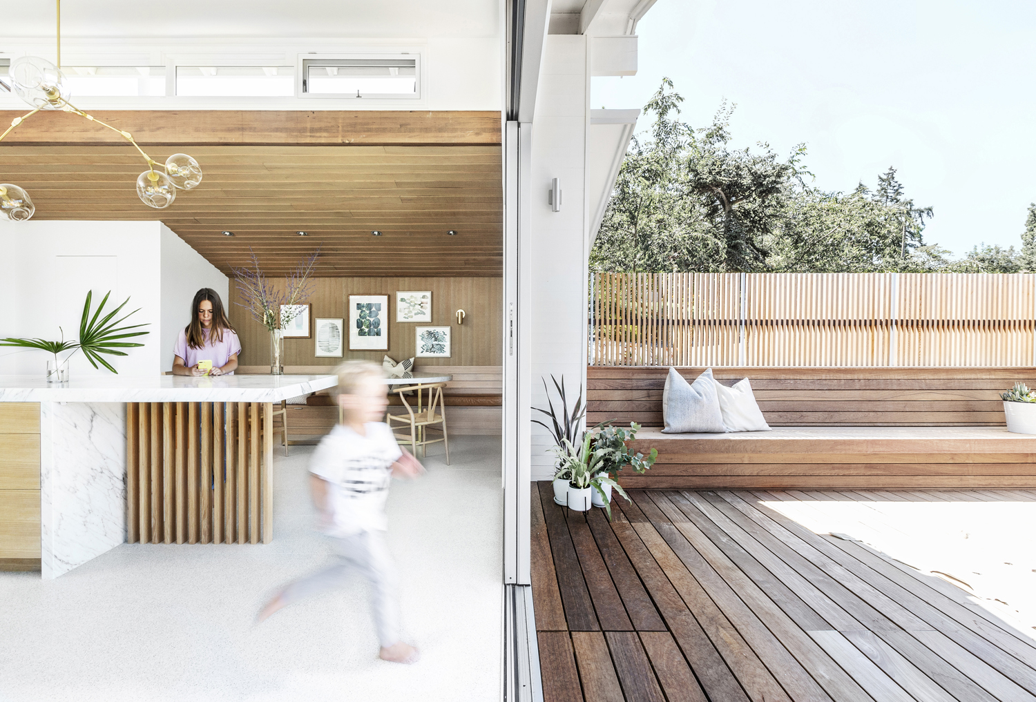 加州风情融入西北木质别墅,Mercer Modern 打造户外生活新体验-4