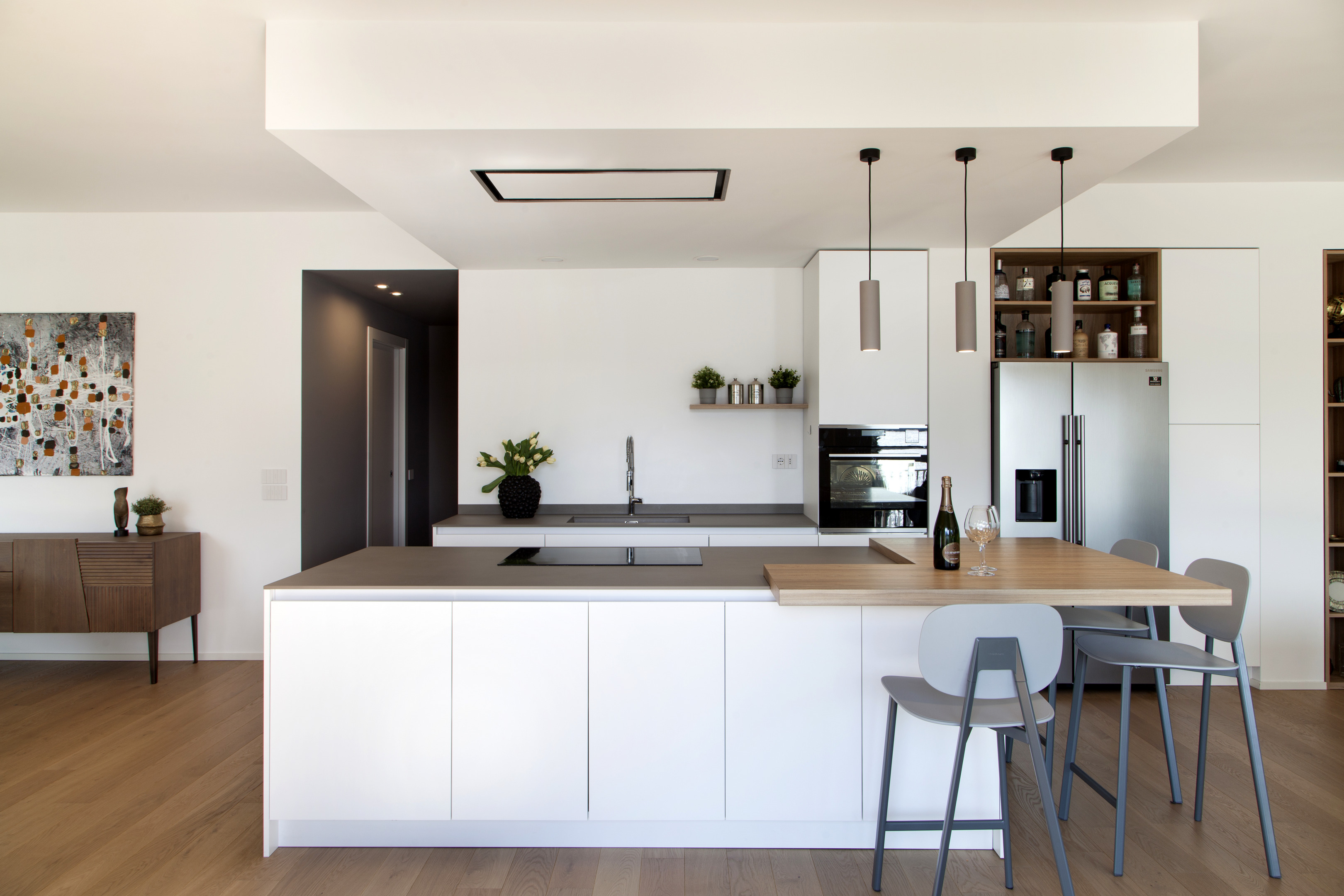 湖景宽幅公寓丨意大利莱科-2