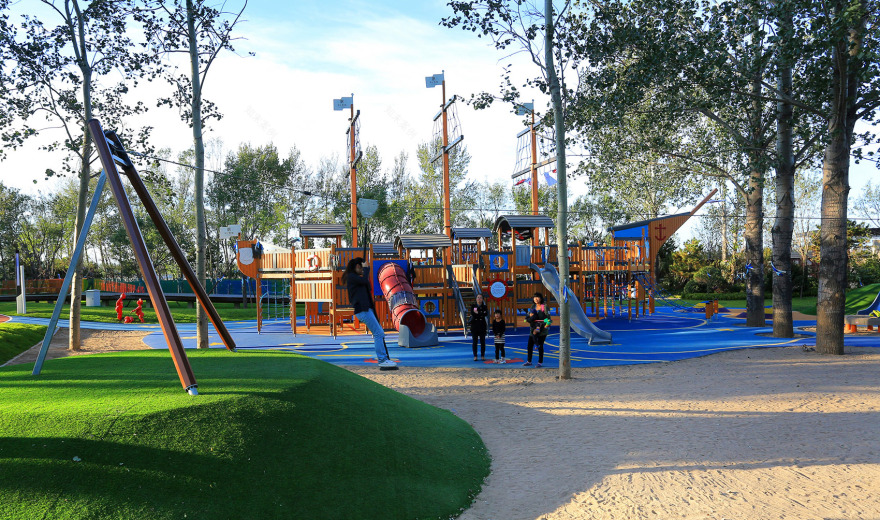 北京大兴龙熙旭辉住宅社区公园-56