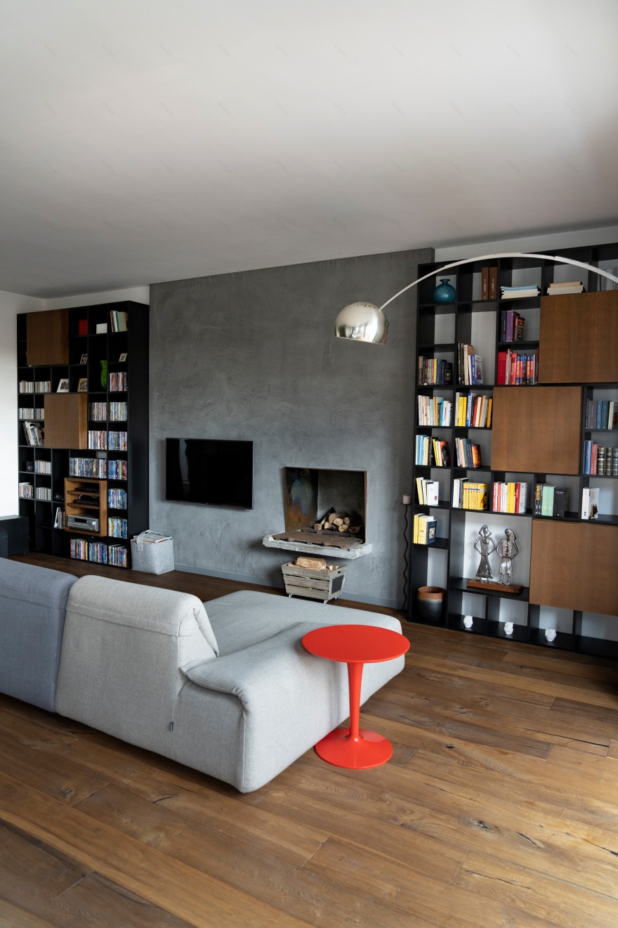 米兰 70 年代建筑中的温馨简约之家丨意大利米兰-4