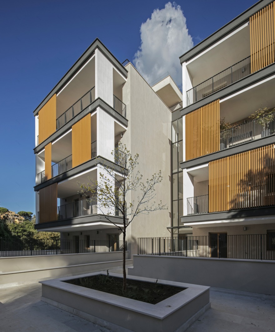 意式环保别墅设计,融入自然景观-0