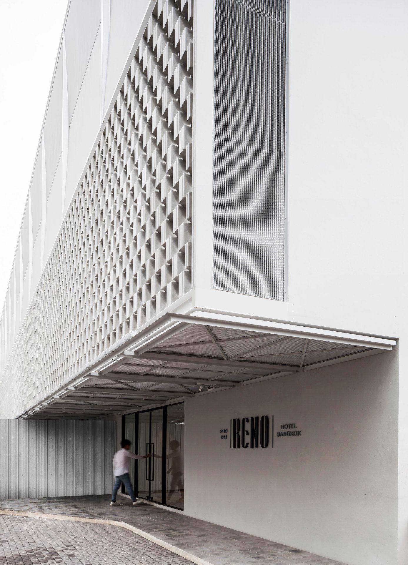 曼谷 Reno 酒店翻新设计丨泰国曼谷丨PHTAA Architects-3