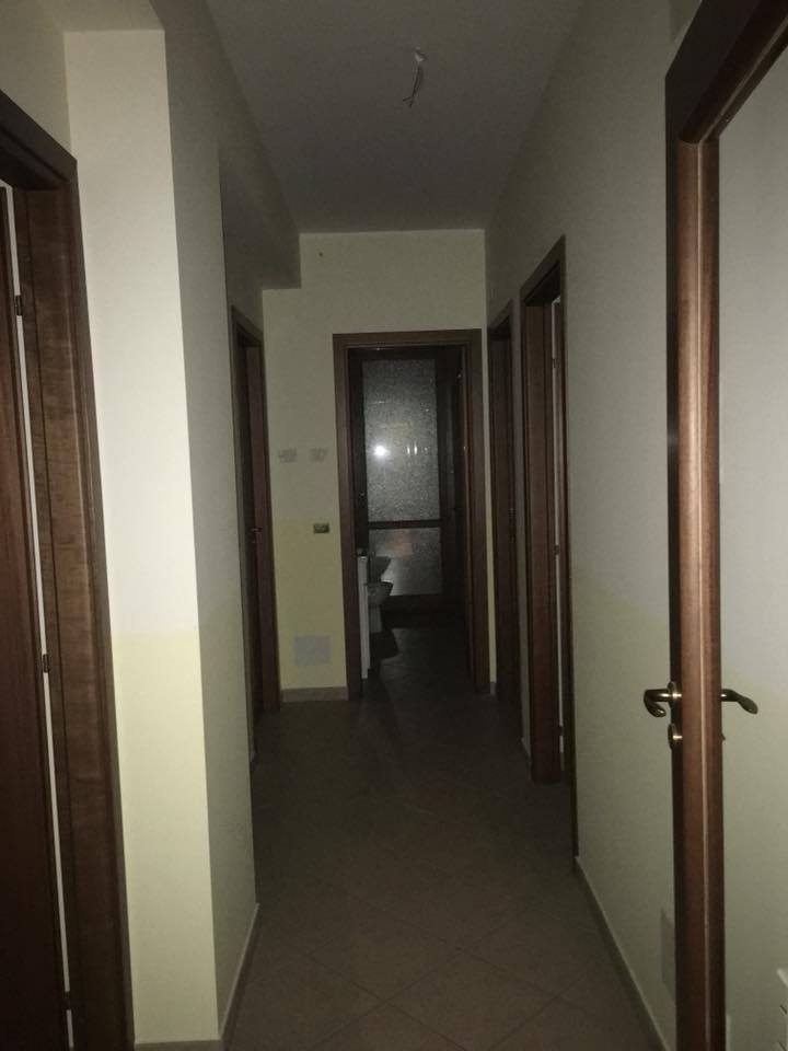 100 平方米的公寓-41