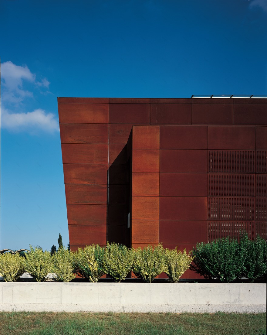 沉浸于寂静的墓葬空间-14