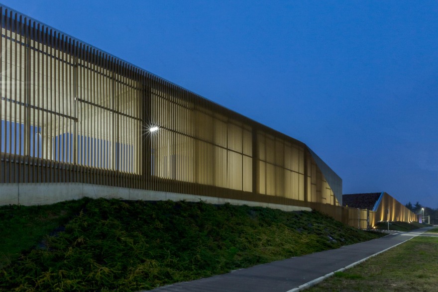 绿色屋顶的可持续建筑设计-16