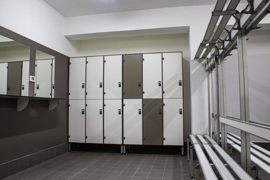 运动村游泳池和平拱更新浴室设计-10