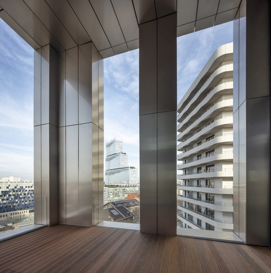 巴黎绿意办公空间,垂直景观与可持续设计完美融合-40