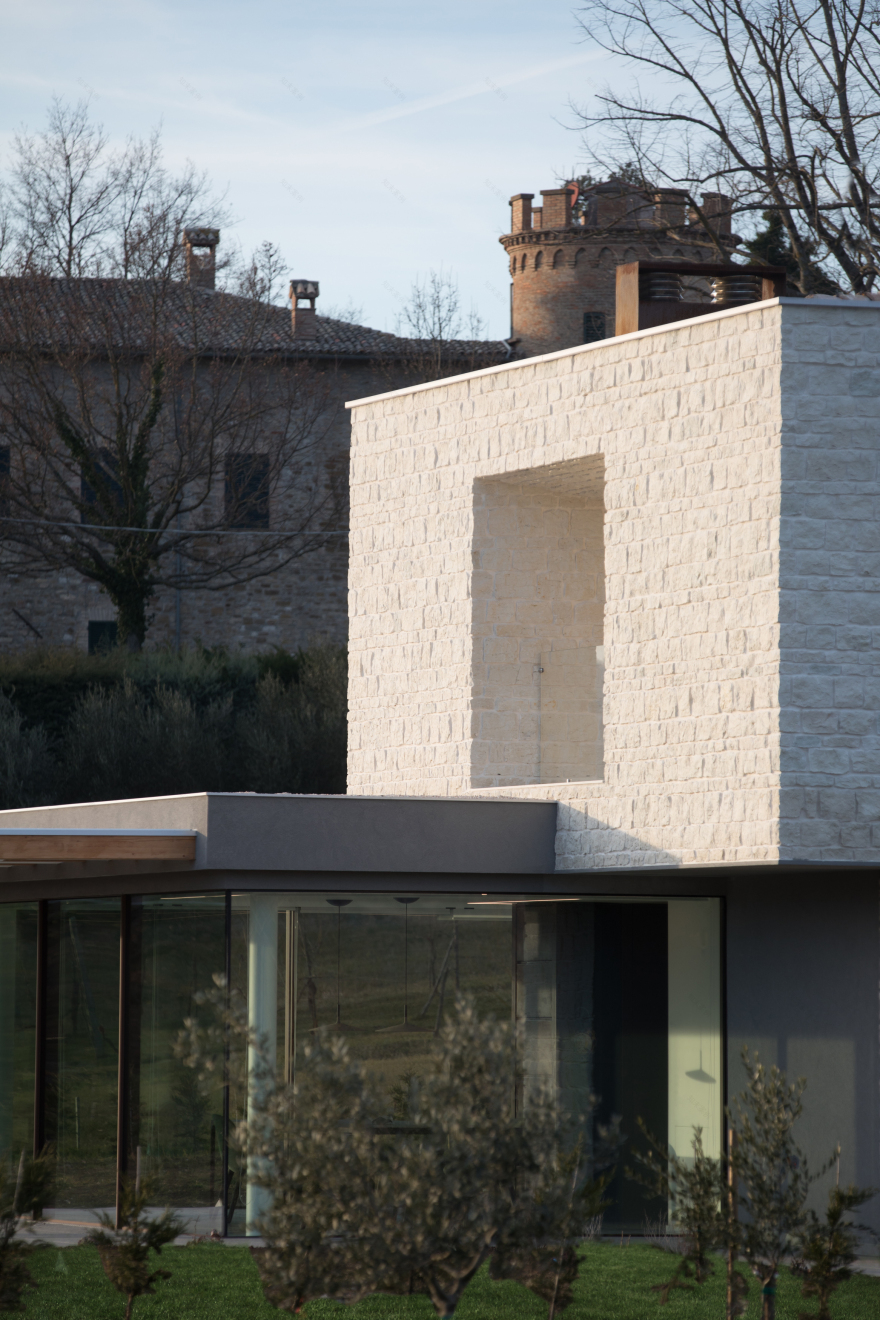 意大利乡村别墅 MK,融入自然的纯净设计-13