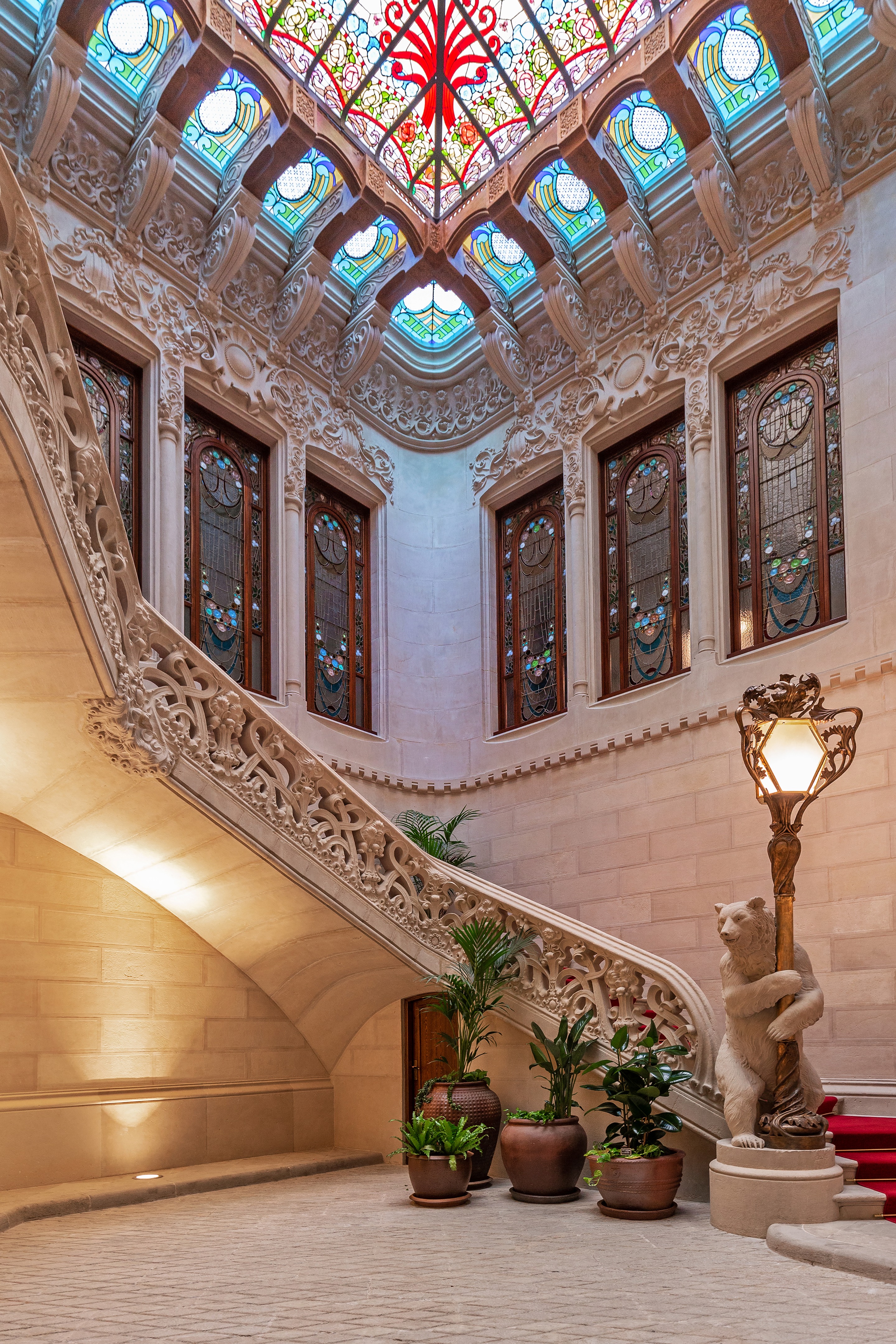 巴塞罗那现代主义建筑中的优雅家居-19