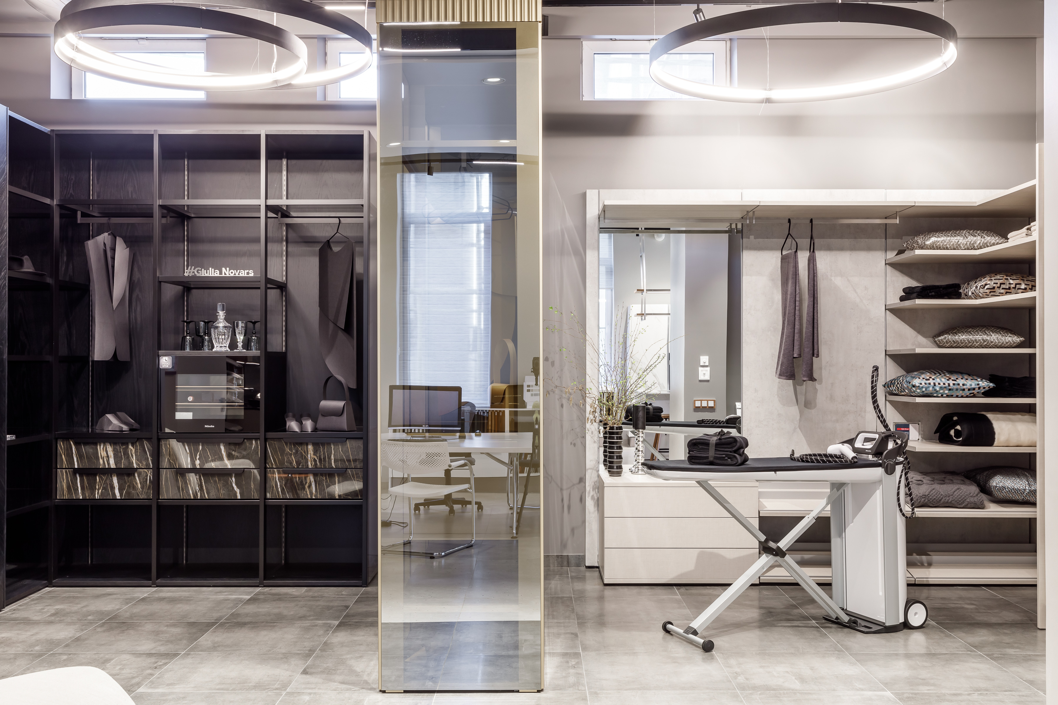 朱莉娅·诺瓦尔斯和米尔-5