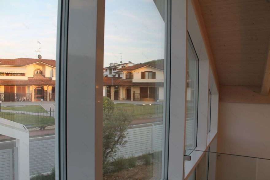 绿意盎然的光伏家园 · 意大利环保节能住宅-19