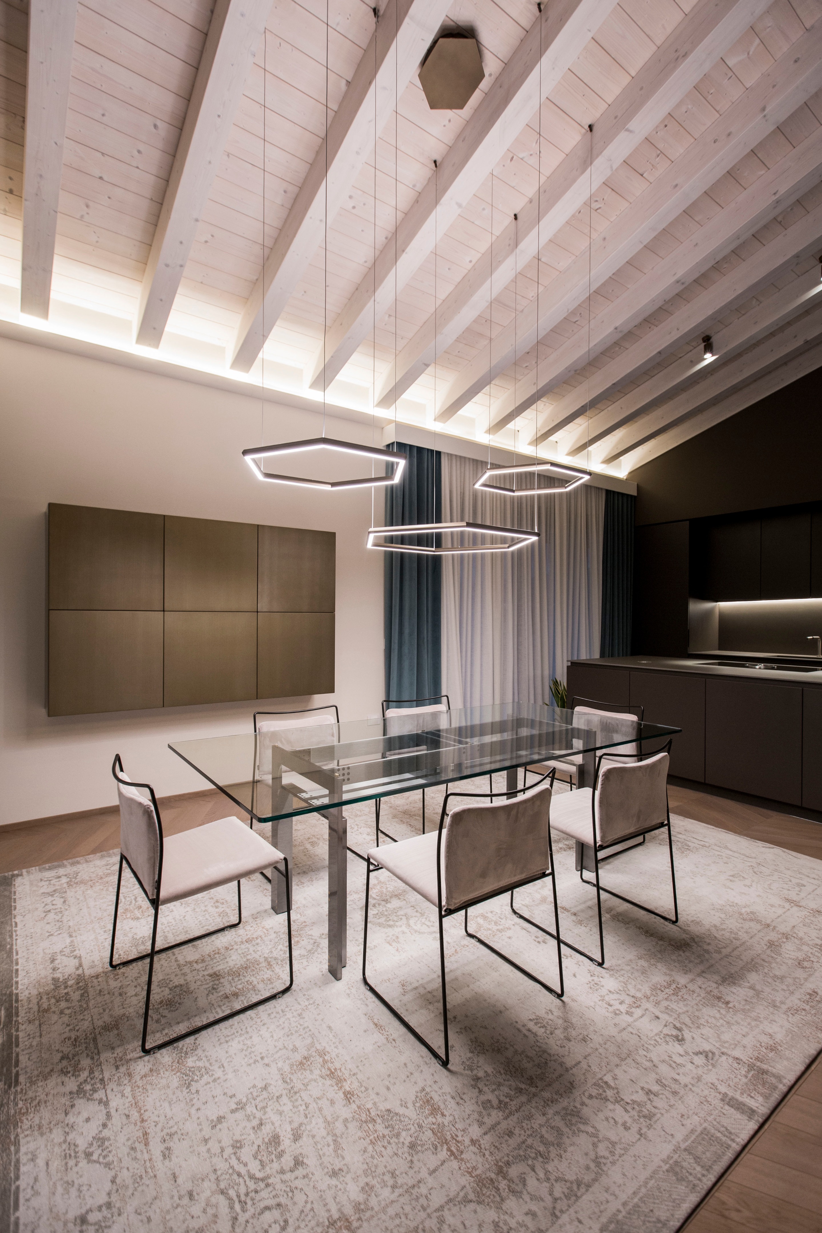 Attico White & Gray-1