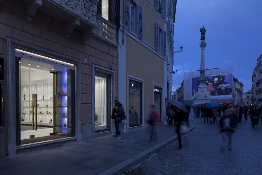 罗马旗舰店设计,传统与现代的完美融合-12