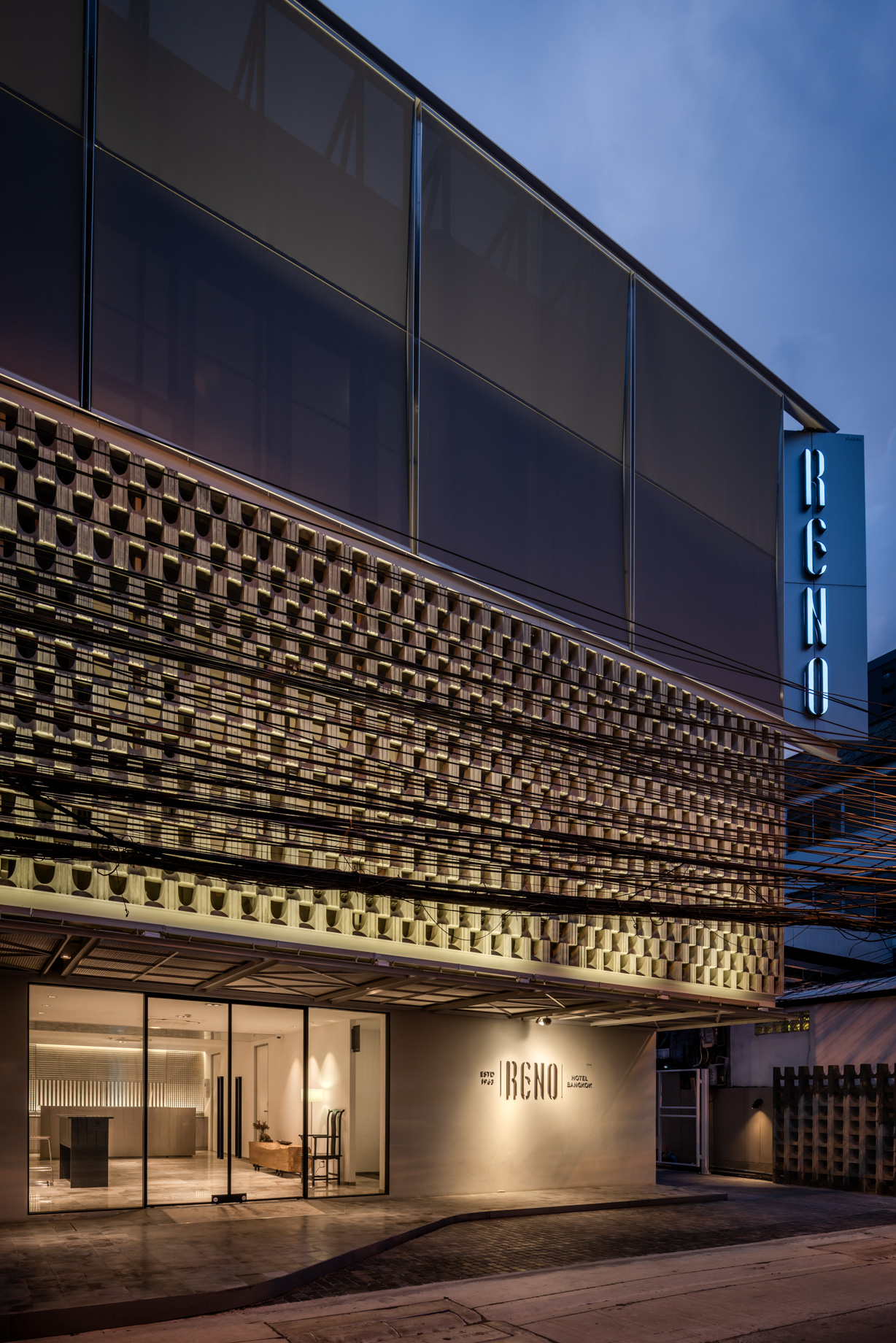 曼谷 Reno 酒店翻新设计丨泰国曼谷丨PHTAA Architects-43