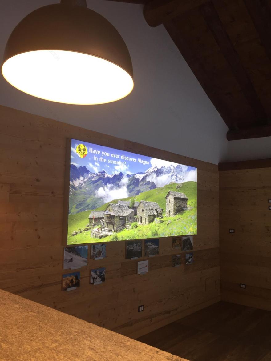 意大利旅游办公室现代改造 传统材料展现现代魅力-3