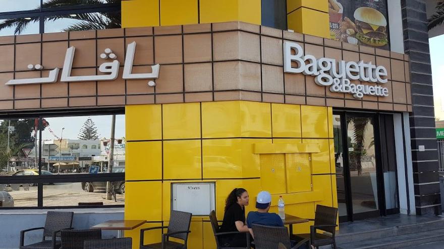 突尼斯最大快餐品牌 Baguette & Baguette 室内设计解读-2