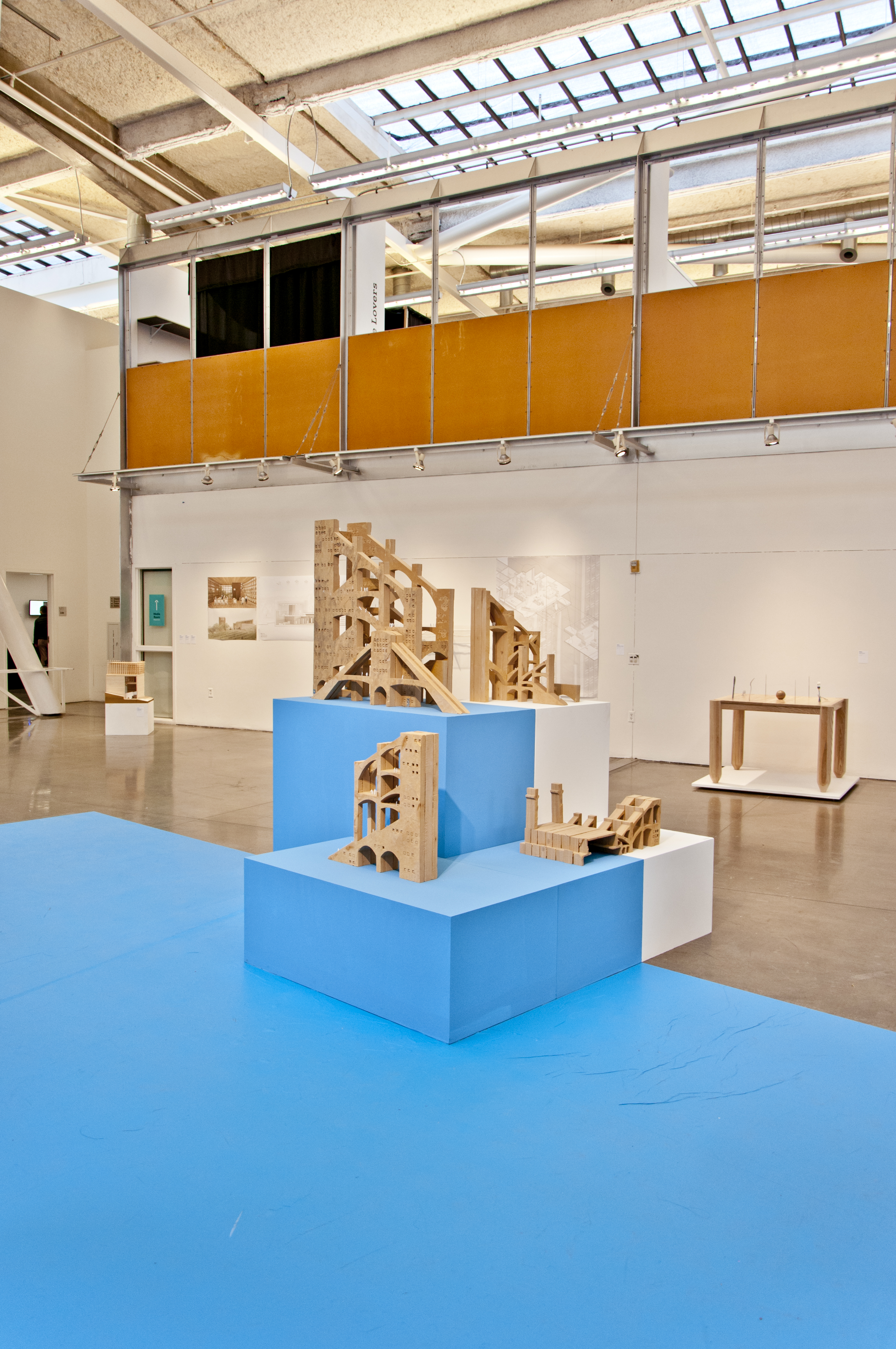 加州艺术学院多彩展厅-6